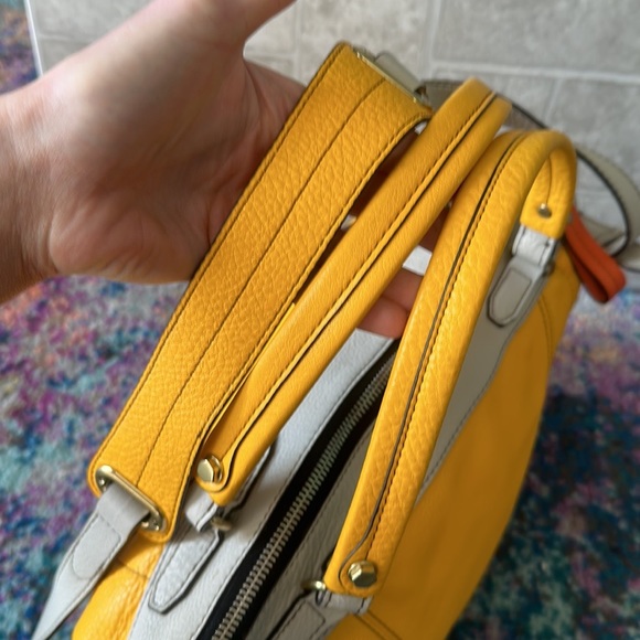 🌻orYanny Satchel🌻 - Picture 6 of 16